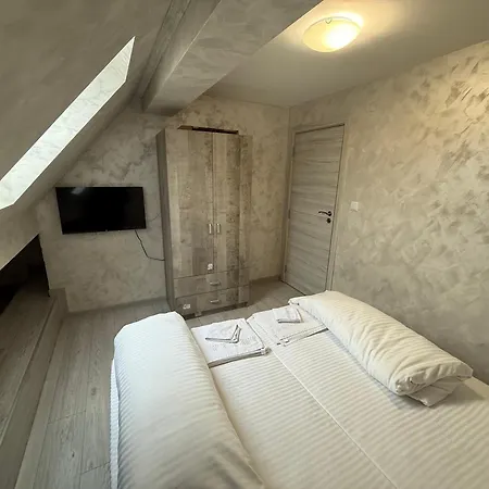 - мезонет с три спални