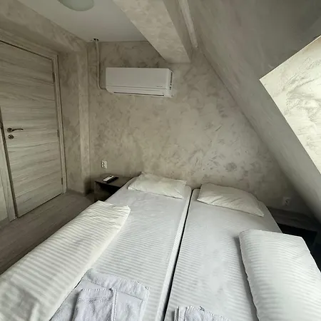 Apartmán - мезонет с три спални