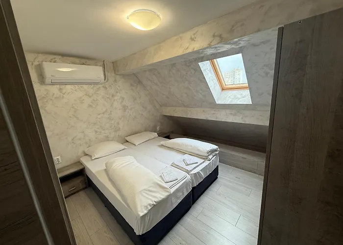 - мезонет с три спални Yambol