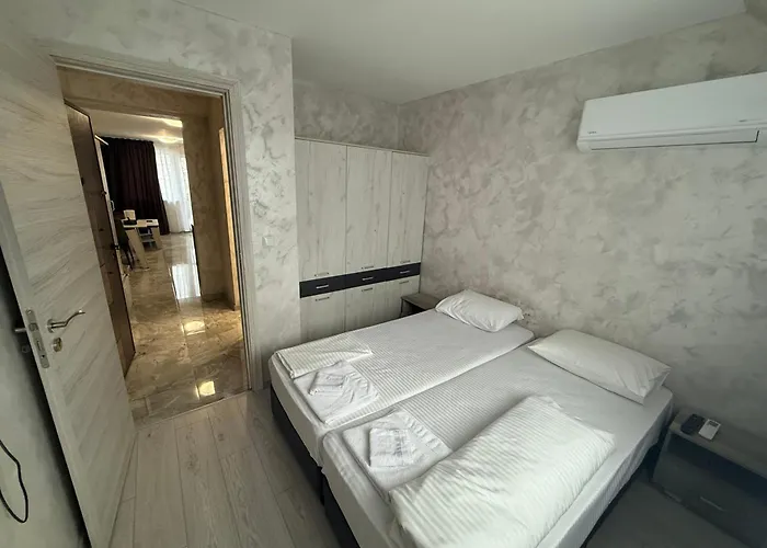 - мезонет с три спални