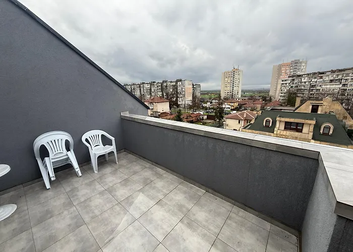 - мезонет с три спални Yambol